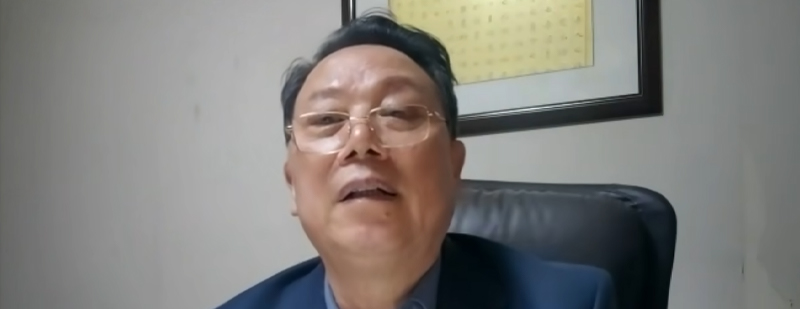 “毛主席总讲，既要看到它是‘纸老虎’，又要看到它是‘真老虎’”